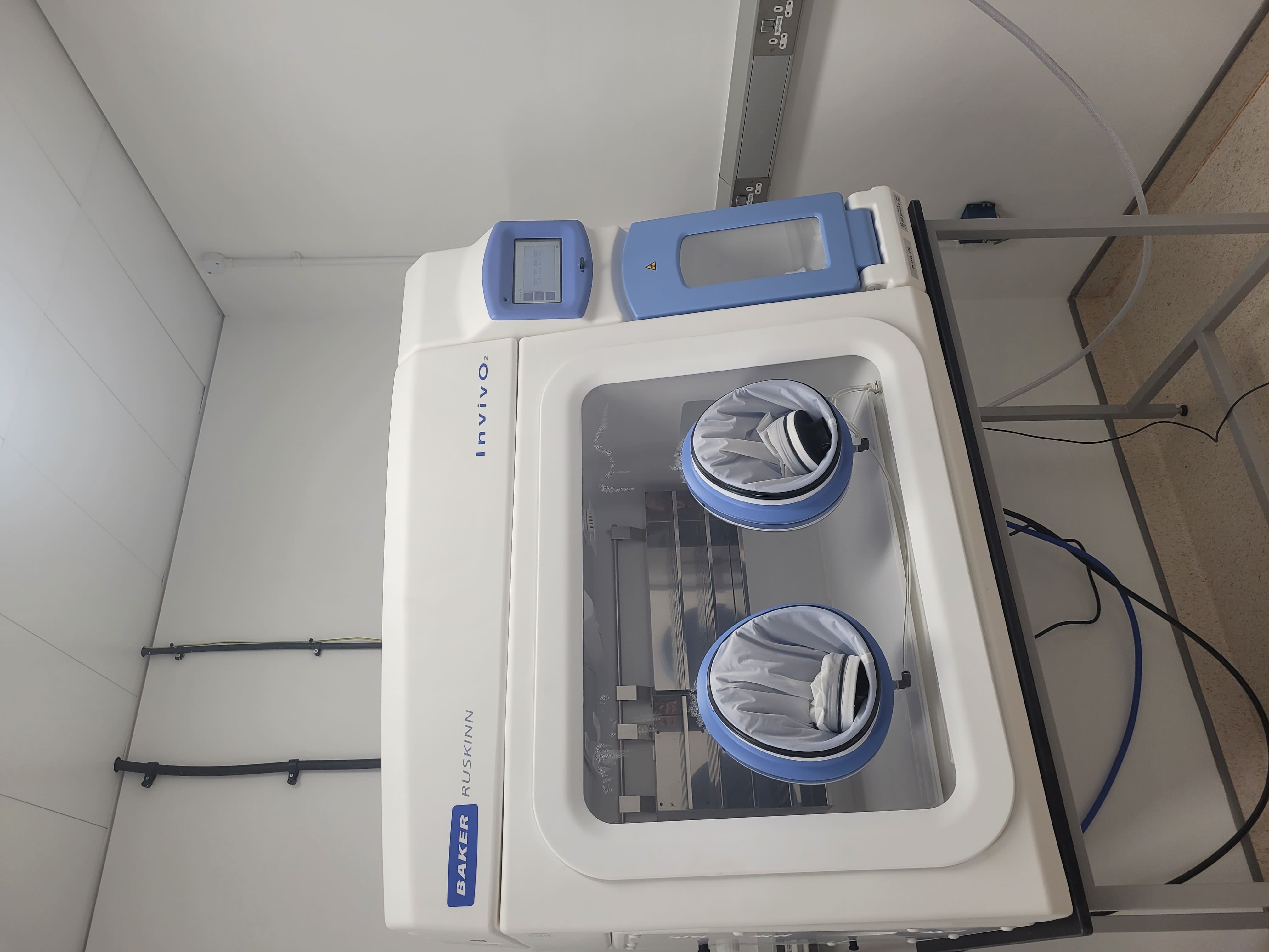 Hansel (Invivo2 400 Hypoxia Chamber)